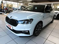 Moonweiss metallic Gebraucht 2024 Skoda Fabia Monte Carlo Kleinwagen | 24.499 € (Etwas zu teuer)