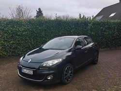 Schwarz Gebraucht 2013 Renault Mégane III Bose Edition Kleinwagen | 4.000 €