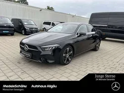 Lack kosmosschwarz Gebraucht 2024 Mercedes A220 Progressive Limousine | 35.470 € (Fairer Preis)