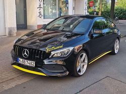 Schwarz Gebraucht 2016 Mercedes CLA220 Shooting Brake AMG line Kombi | 23.500 € (Teuer)