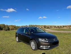 Braun Gebraucht 2013 VW Passat Kombi | 11.400 €