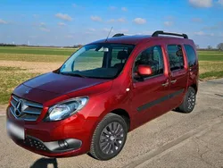 Rot Gebraucht 2018 Mercedes Citan 112 Edition Kombi | 15.000 € (Etwas zu teuer)