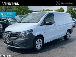 Weiss Gebraucht 2021 Mercedes Vito Van / Kleinbus | 27.894 € (Guter Preis)