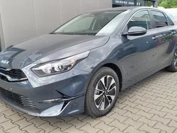 Grau Neu 2025 Kia Ceed Gold Limousine | 24.680 € (Fairer Preis)