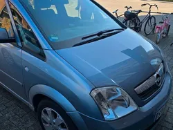 Blau Gebraucht 2006 Opel Meriva Cosmo Van / Kleinbus | 3.590 € (Fairer Preis)