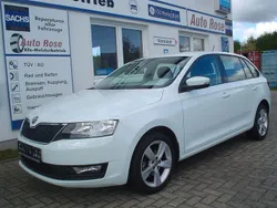 Weiß Gebraucht 2019 Skoda Rapid Cool Edition Kombi | 11.850 € (Fairer Preis)