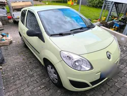 Grün Gebraucht 2007 Renault Twingo Kleinwagen | 1.900 € (Etwas zu teuer)