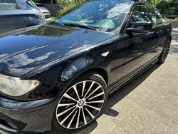 Schwarz Gebraucht 2004 BMW 325 Cabrio | 7.900 € (Teuer)