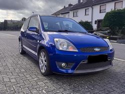 Blau Gebraucht 2007 Ford Fiesta ST Kleinwagen | 5.000 € (Teuer)