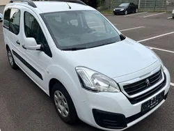 Weiß Gebraucht 2016 Peugeot Partner Tepee Van / Kleinbus | 8.790 € (Fairer Preis)