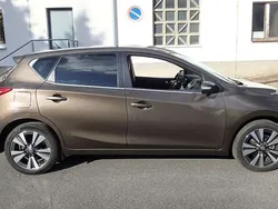 Braun Gebraucht 2018 Nissan Pulsar Tekna Limousine | 12.999 € (Fairer Preis)