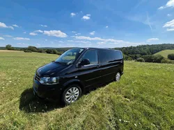 Schwarz Gebraucht 2011 VW T5 Team Van | 15.490 €