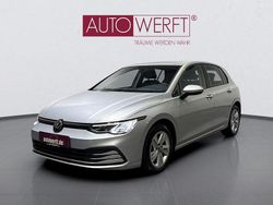 Silber Gebraucht 2023 VW Golf Life Limousine | 24.490 € (Fairer Preis)