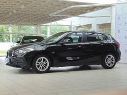 Schwarz ii/bonnet fluid black Gebraucht 2019 BMW 118 Advantage Kleinwagen | 18.990 € (Fairer Preis)