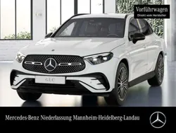 Weiß Gebraucht 2024 Mercedes GLC200 AMG SUV | 56.900 € (Fairer Preis)