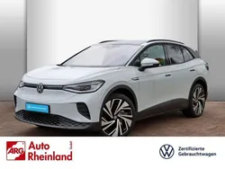 Weiss Gebraucht 2023 VW ID.4 Pro Performance SUV | 39.490 € (Teuer)