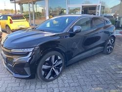Schwarz Gebraucht 2022 Renault Megane E-Tech Techno Limousine | 27.750 € (Teuer)