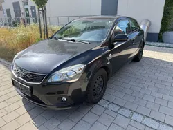 Schwarz Gebraucht 2011 Kia Ceed Vision Limousine | 1.100 €