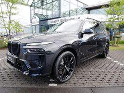 Schwarz Neu 2025 BMW X7 M Sport SUV | 109.990 € (Guter Preis)