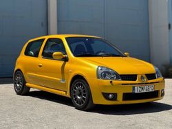 Gelb Gebraucht 2006 Renault Clio II Limousine | 20.000 €