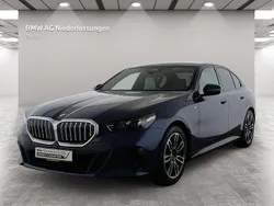 Blau Gebraucht 2024 BMW 520 Comfort Edition Limousine | 54.400 € (Guter Preis)