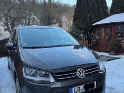 Braun Gebraucht 2015 VW Sharan Cup Van / Kleinbus | 15.000 € (Guter Preis)