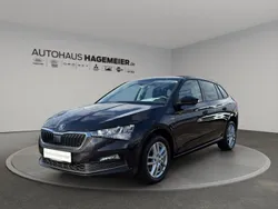 Schwarz Gebraucht 2021 Skoda Scala Ambition Kleinwagen | 17.990 € (Fairer Preis)