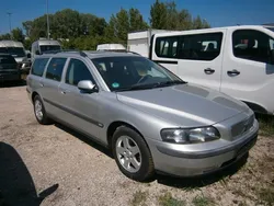 Silber Gebraucht 2001 Volvo V70 Kombi | 2.000 € (Superpreis)