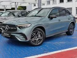 Metalliclack verdesilber Gebraucht 2024 Mercedes GLC200 AMG SUV | 61.980 €