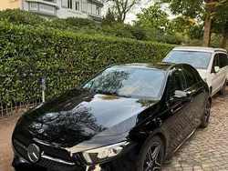 Schwarz Gebraucht 2018 Mercedes A200 AMG Limousine | 24.500 € (Fairer Preis)