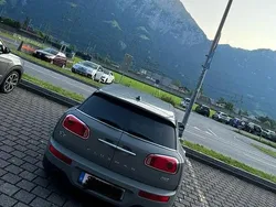 Grau Gebraucht 2018 Mini Clubman Kombi | 12.900 €