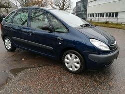 Blau Gebraucht 2000 Citroën Xsara Picasso Van / Kleinbus | 699 € (Superpreis)