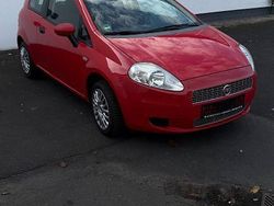 Rot Gebraucht 2009 Fiat Grande Punto Active Kleinwagen | 1.999 € (Fairer Preis)
