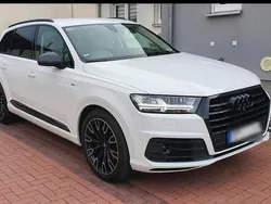 Weiß Gebraucht 2018 Audi Q7 SUV | 36.900 € (Guter Preis)