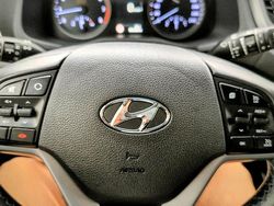 Braun Gebraucht 2017 Hyundai Tucson Advantage SUV | 13.000 € (Fairer Preis)