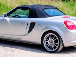 Silber Gebraucht 2000 Toyota MR2 Cabrio | 8.000 €
