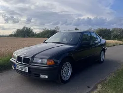 Schwarz Gebraucht 1993 BMW 316 Limousine | 3.449 €
