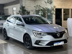 Grau Gebraucht 2021 Renault Mégane GrandTour Business Kombi | 11.000 € (Fairer Preis)