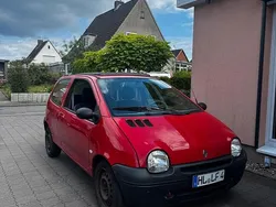 Rot Gebraucht 2004 Renault Twingo Kleinwagen | 650 € (Guter Preis)