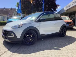 Weiß Gebraucht 2015 Opel Adam Rocks Kleinwagen | 7.880 € (Fairer Preis)