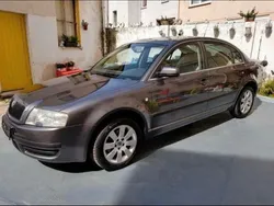 Grau Gebraucht 2004 Skoda Superb Limousine | 2.199 € (Superpreis)