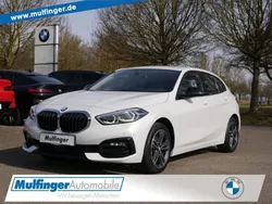Mineralweiß (metallic) Gebraucht 2022 BMW 118 Sport Line Kleinwagen | 18.888 € (Guter Preis)