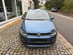 Blau Gebraucht 2017 VW Polo Sound Limousine | 9.900 € (Guter Preis)