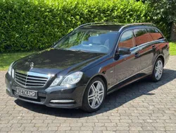 Obsidianschwarz metalliclack Gebraucht 2011 Mercedes E250 Kombi | 9.980 € (Guter Preis)