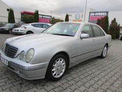 Silber Gebraucht 2000 Mercedes E200 Elegance Limousine | 2.888 € (Superpreis)