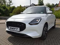 Pure white pearl Neu 2025 Suzuki Swift Comfort+ Kleinwagen | 21.290 €