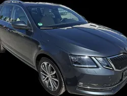 Grau Gebraucht 2020 Skoda Octavia Style Kombi | 16.300 € (Fairer Preis)