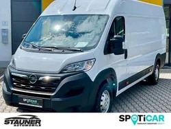 Cassablanca weiß Gebraucht 2024 Opel Movano Van | 24.780 € (Superpreis)