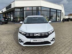 Weiß Gebraucht 2024 Dacia Sandero Expression Kleinwagen | 14.400 € (Superpreis)