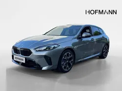 Skyscraper grau metallic Gebraucht 2025 BMW 120 M Sport Kleinwagen | 41.505 € (Fairer Preis)
